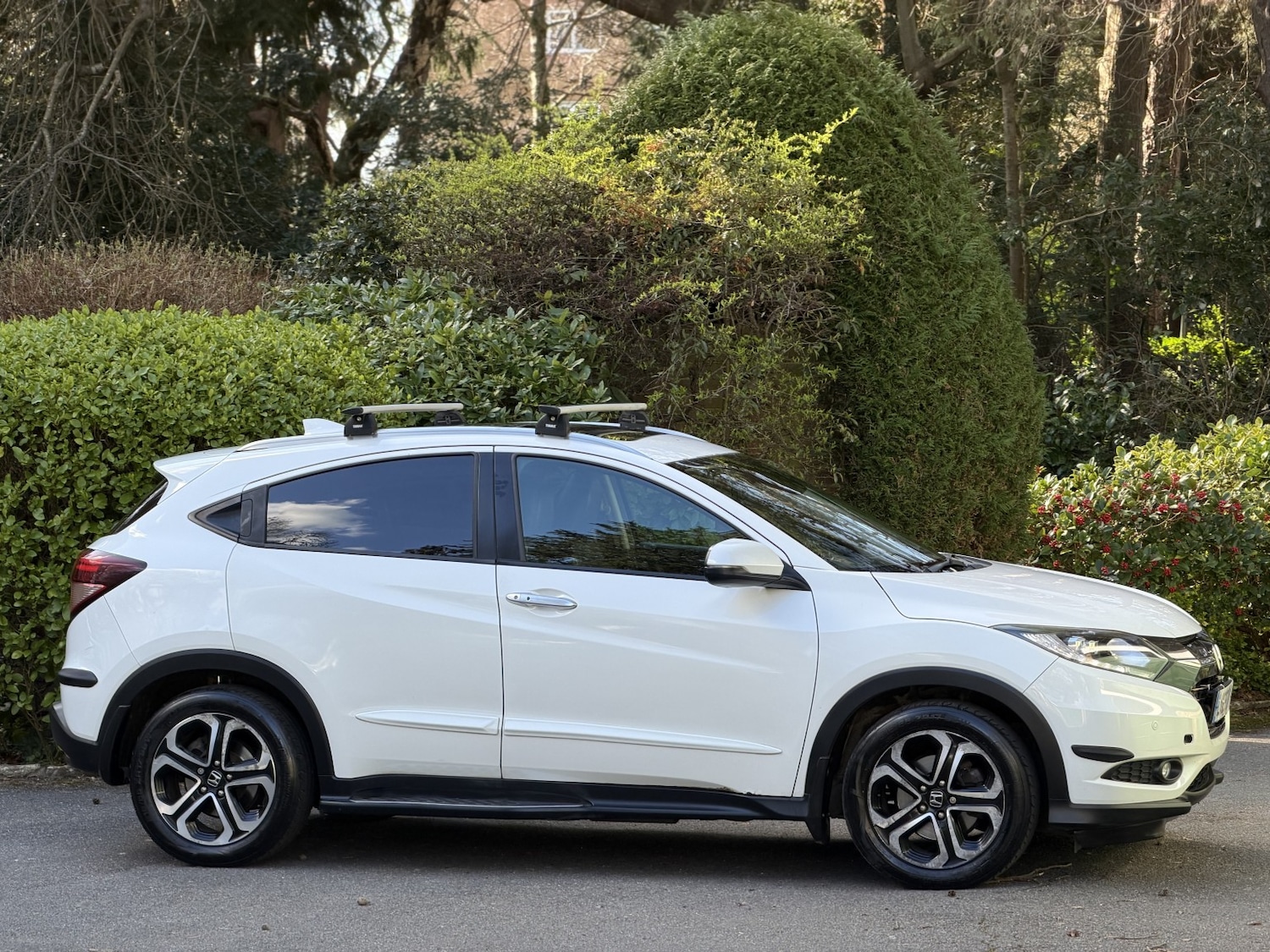 Used Honda HR-V 2015 for sale - 77891618: Photo 2