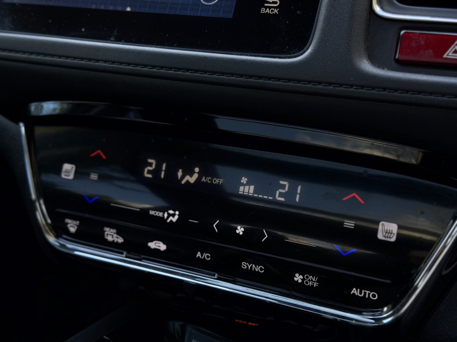 Used Honda HR-V 2015 for sale - 77891618: Photo 20