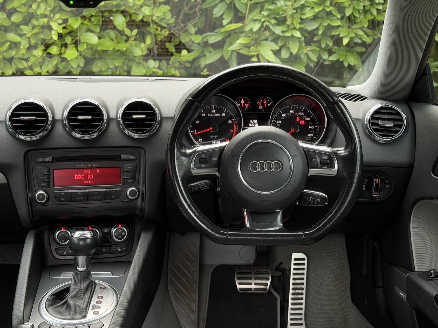 Used Audi TT 2010 for sale - 76941791: Photo 14