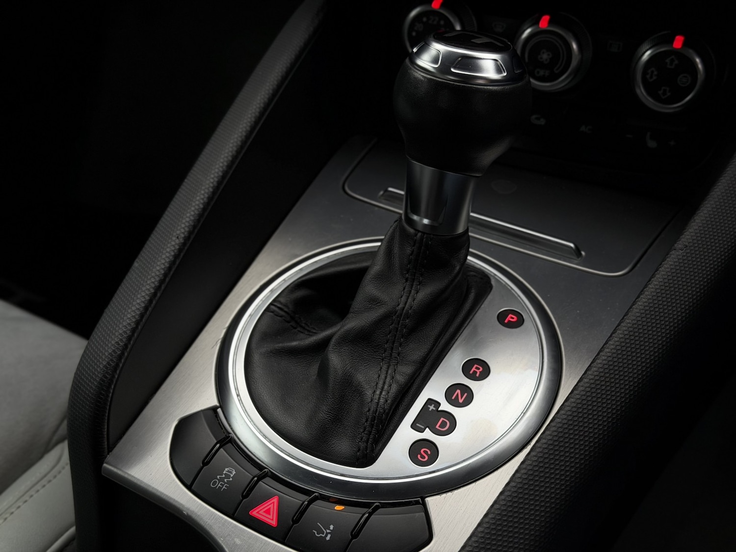 Used Audi TT 2010 for sale - 76941791: Photo 19