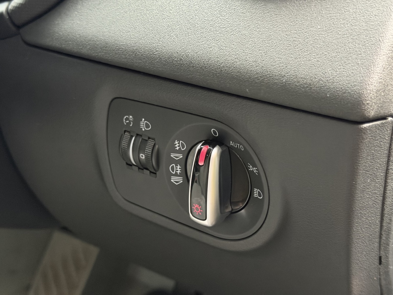 Used Audi TT 2010 for sale - 76941791: Photo 23