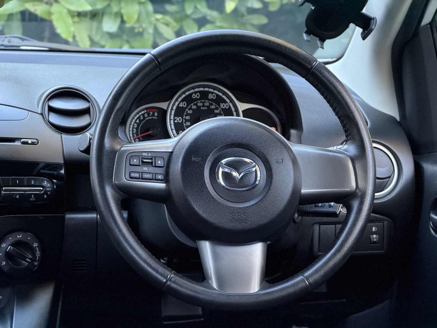 Used Mazda Mazda2 2012 for sale - 76791544: Photo 13