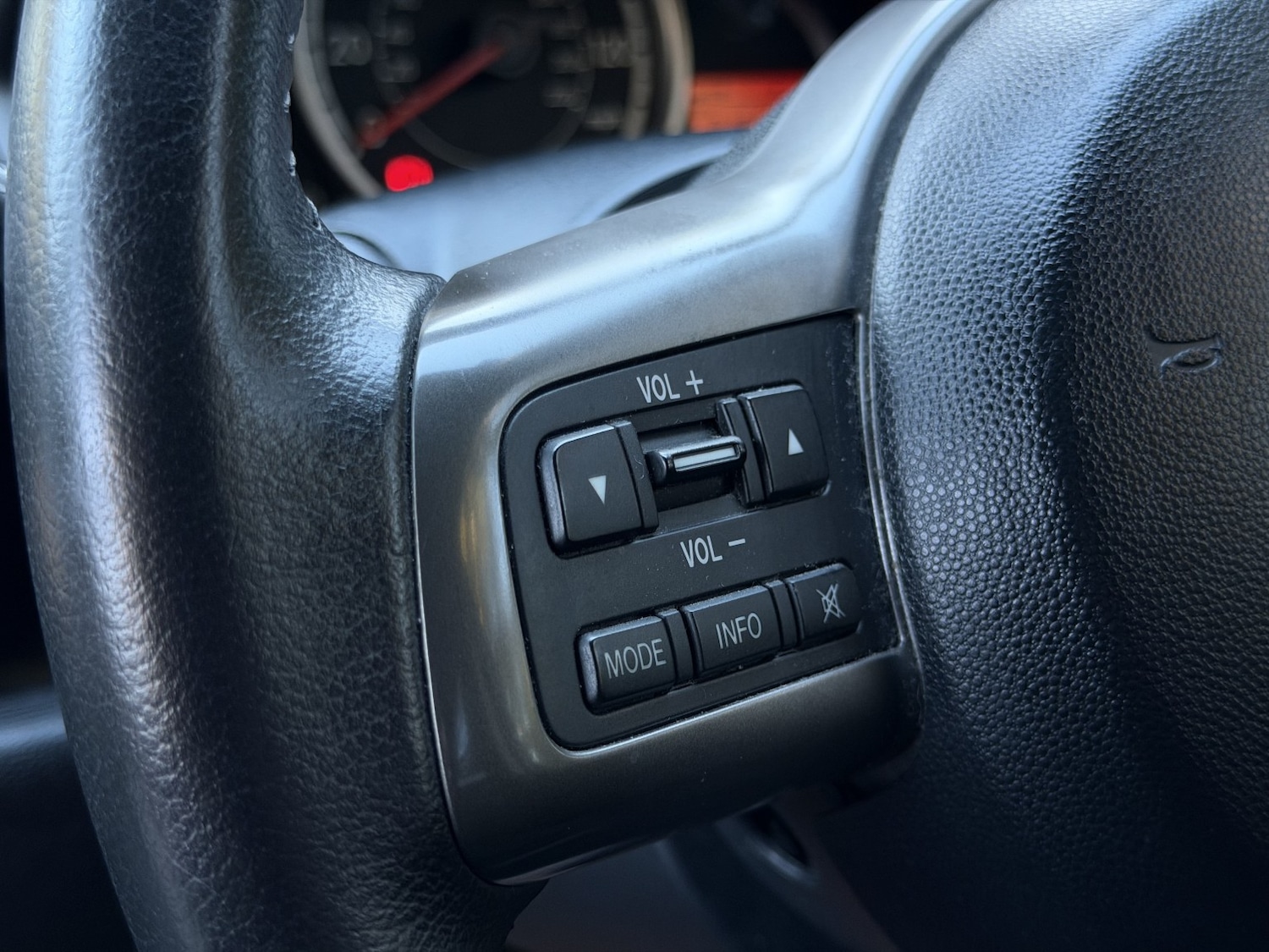 Used Mazda Mazda2 2012 for sale - 76791544: Photo 18