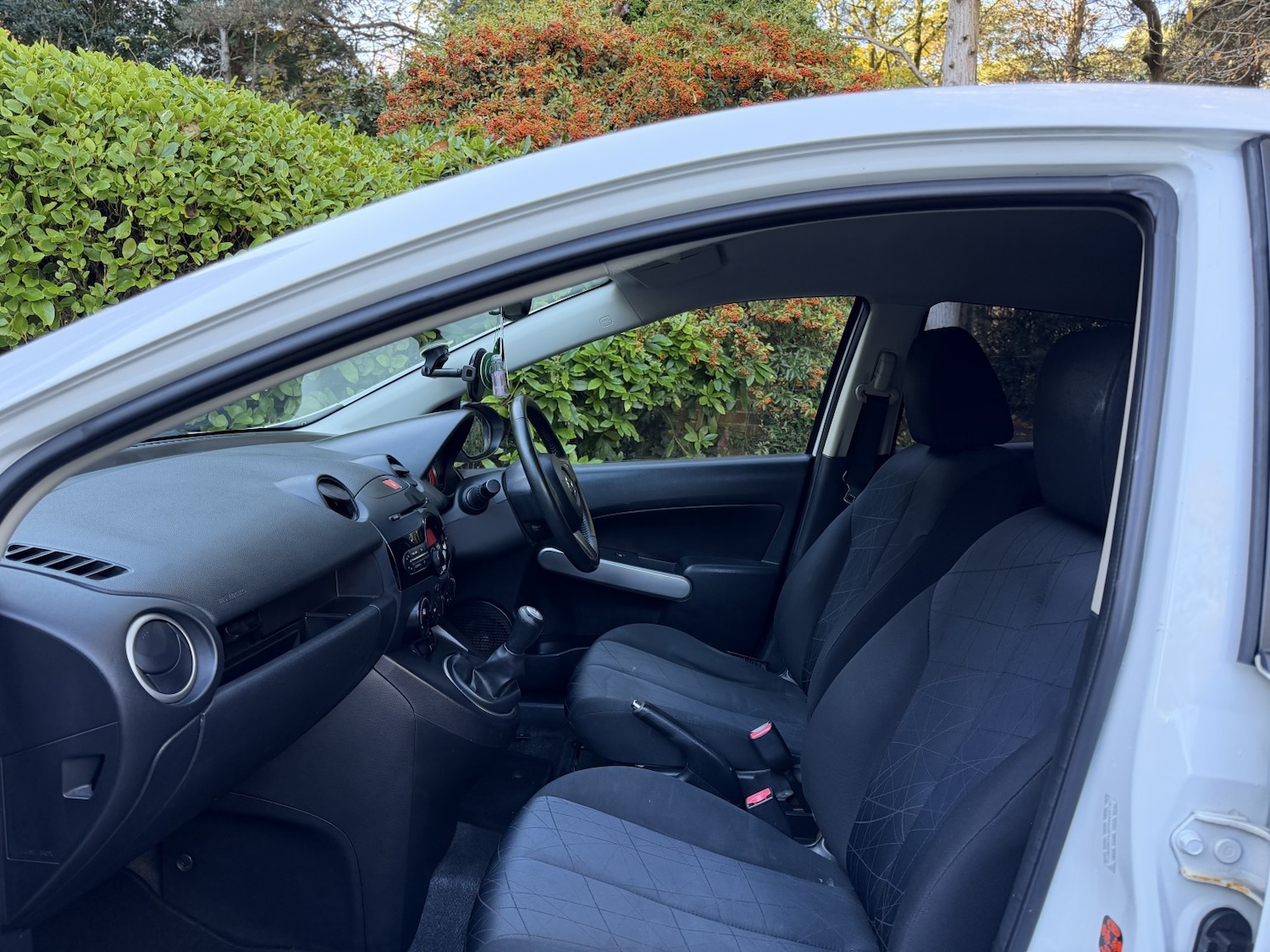 Used Mazda Mazda2 2012 for sale - 76791544: Photo 22