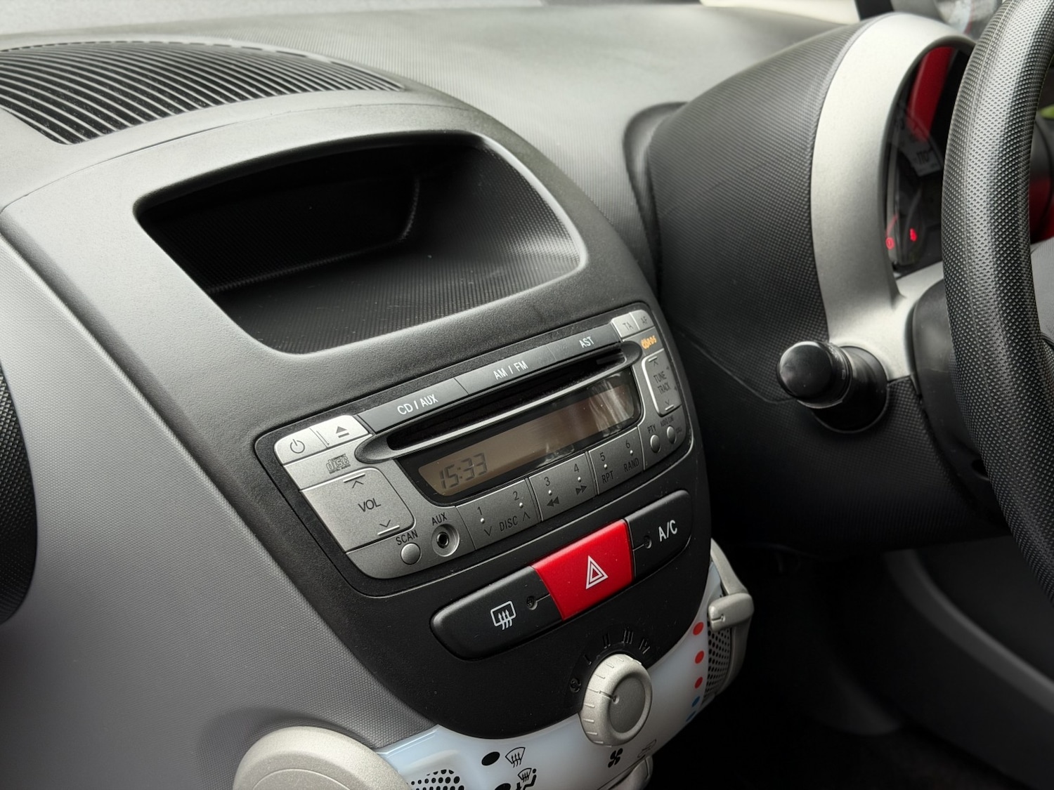 Used Peugeot 107 2009 for sale - 77635328: Photo 13