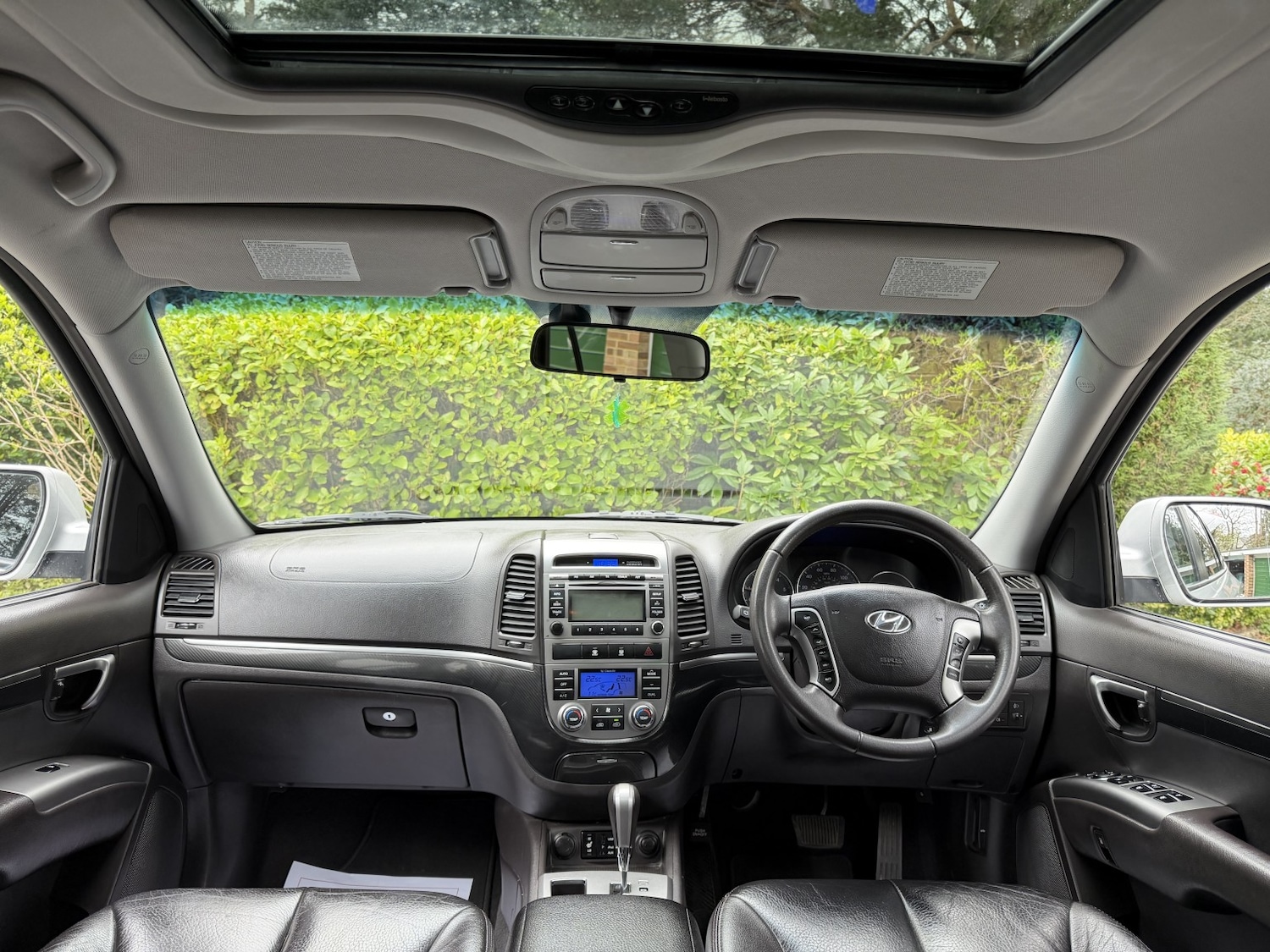 Used Hyundai Santa Fe 2010 for sale - 77921396: Photo 12