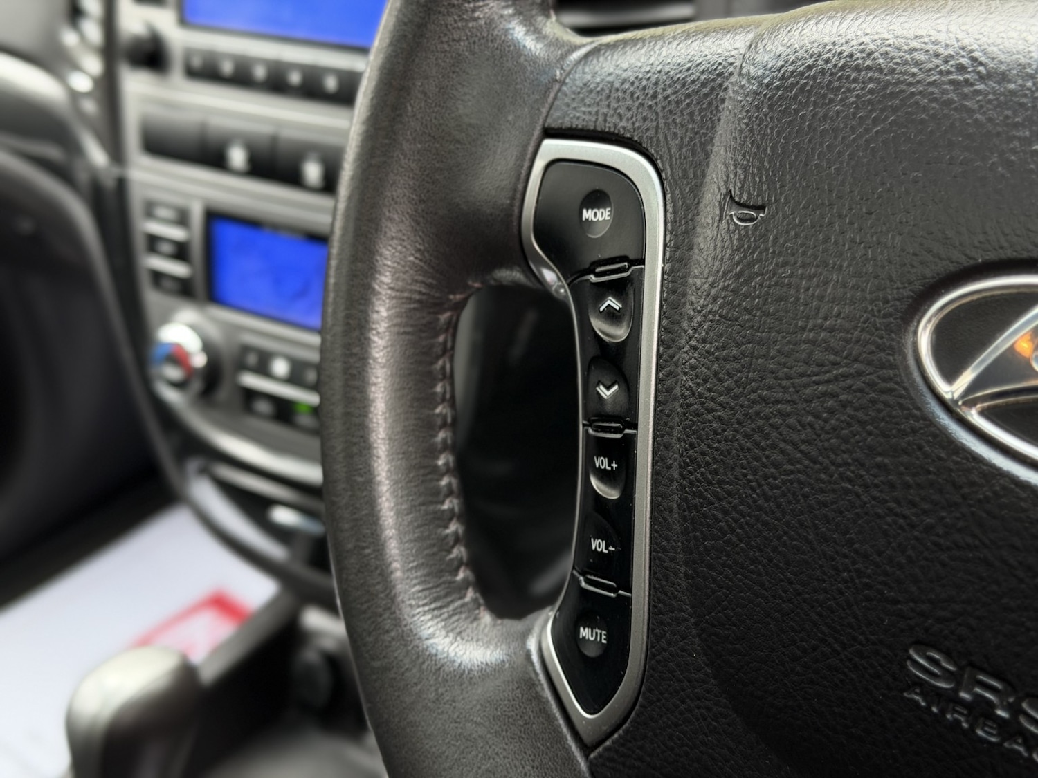 Used Hyundai Santa Fe 2010 for sale - 77921396: Photo 21