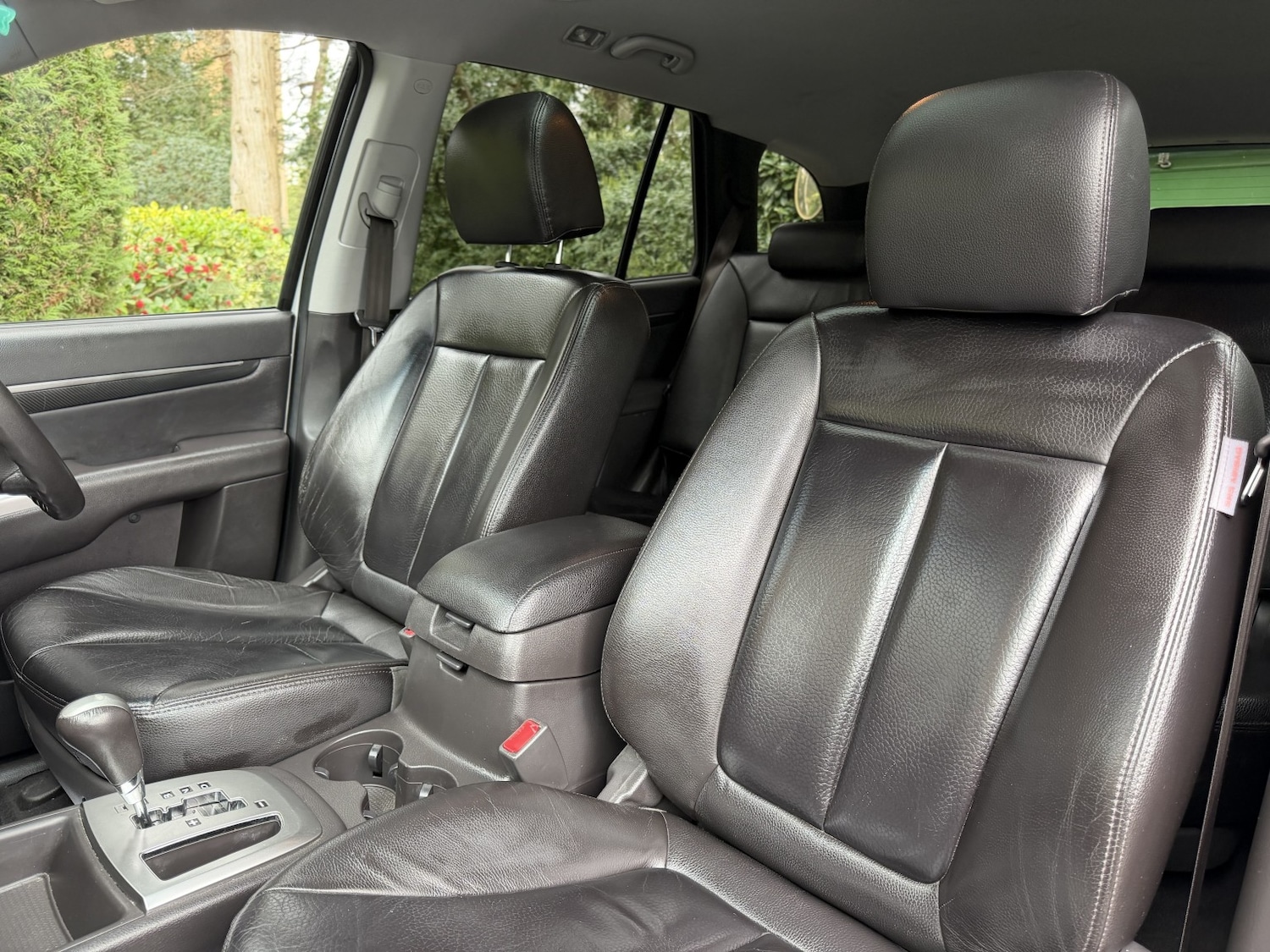 Used Hyundai Santa Fe 2010 for sale - 77921396: Photo 29