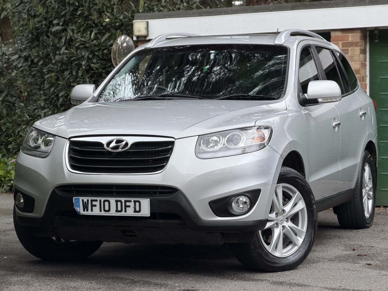 Used Hyundai Santa Fe 2010 for sale - 77921396: Photo 32