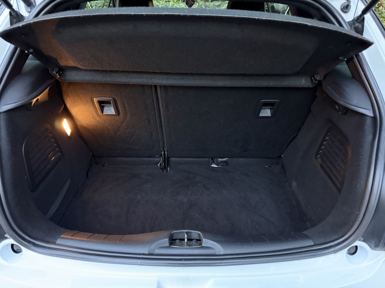 Used Citroen DS3 2011 for sale - 76662740: Photo 17