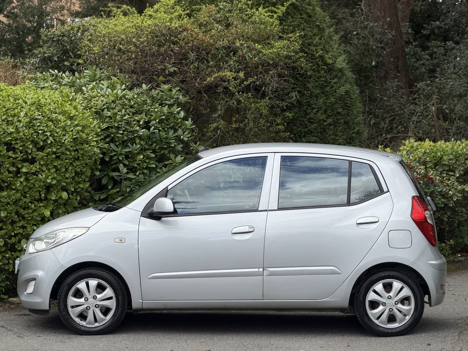 Used Hyundai i10 2013 for sale - 77915657: Photo 5