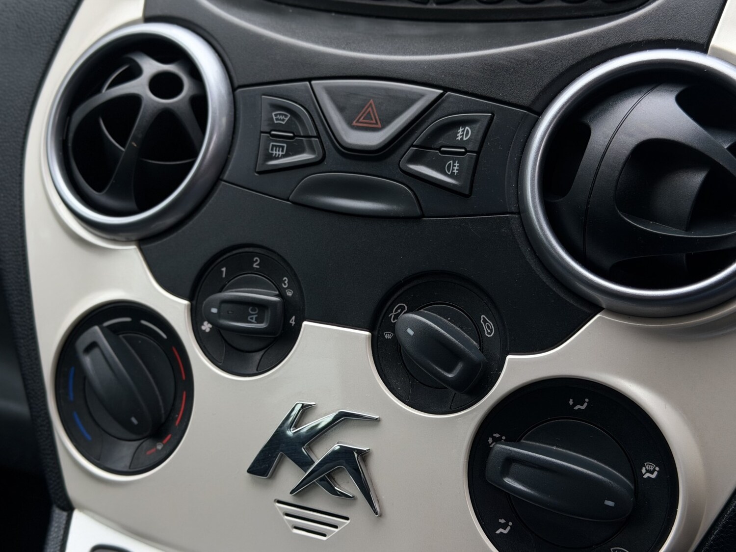 Used Ford Ka 2011 for sale - 78176115: Photo 17