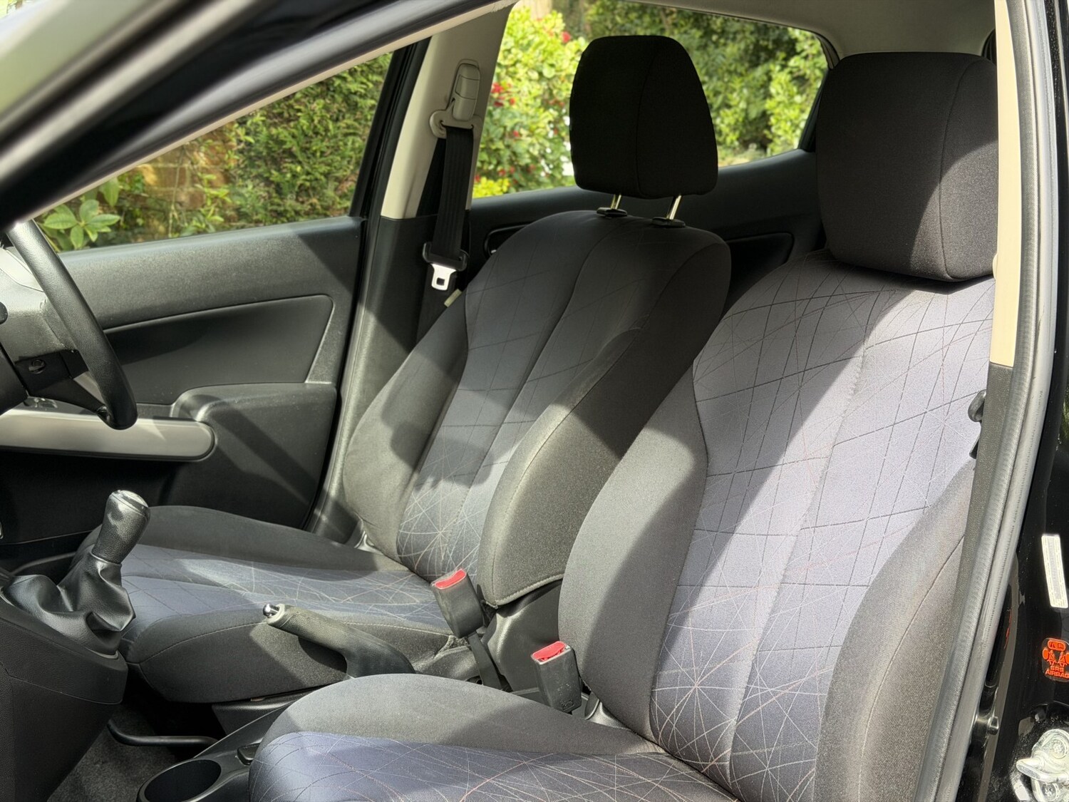 Used Mazda Mazda2 2011 for sale - 78182835: Photo 28