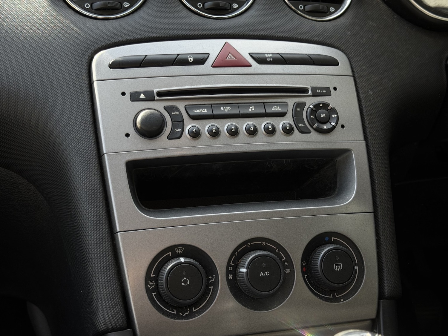 Used Peugeot 308 2010 for sale - 78121563: Photo 21