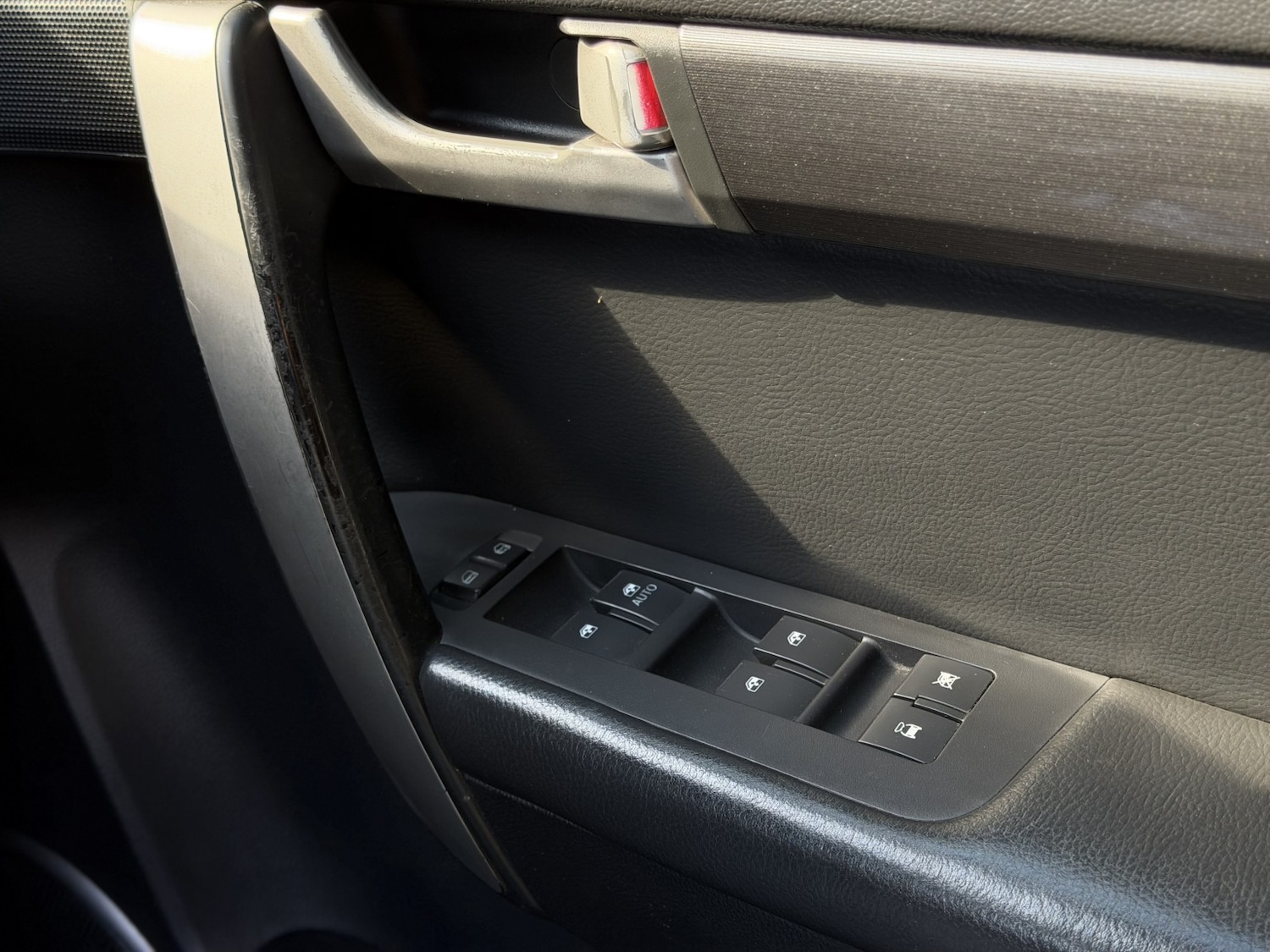 Used Chevrolet Captiva 2011 for sale - 77715047: Photo 31