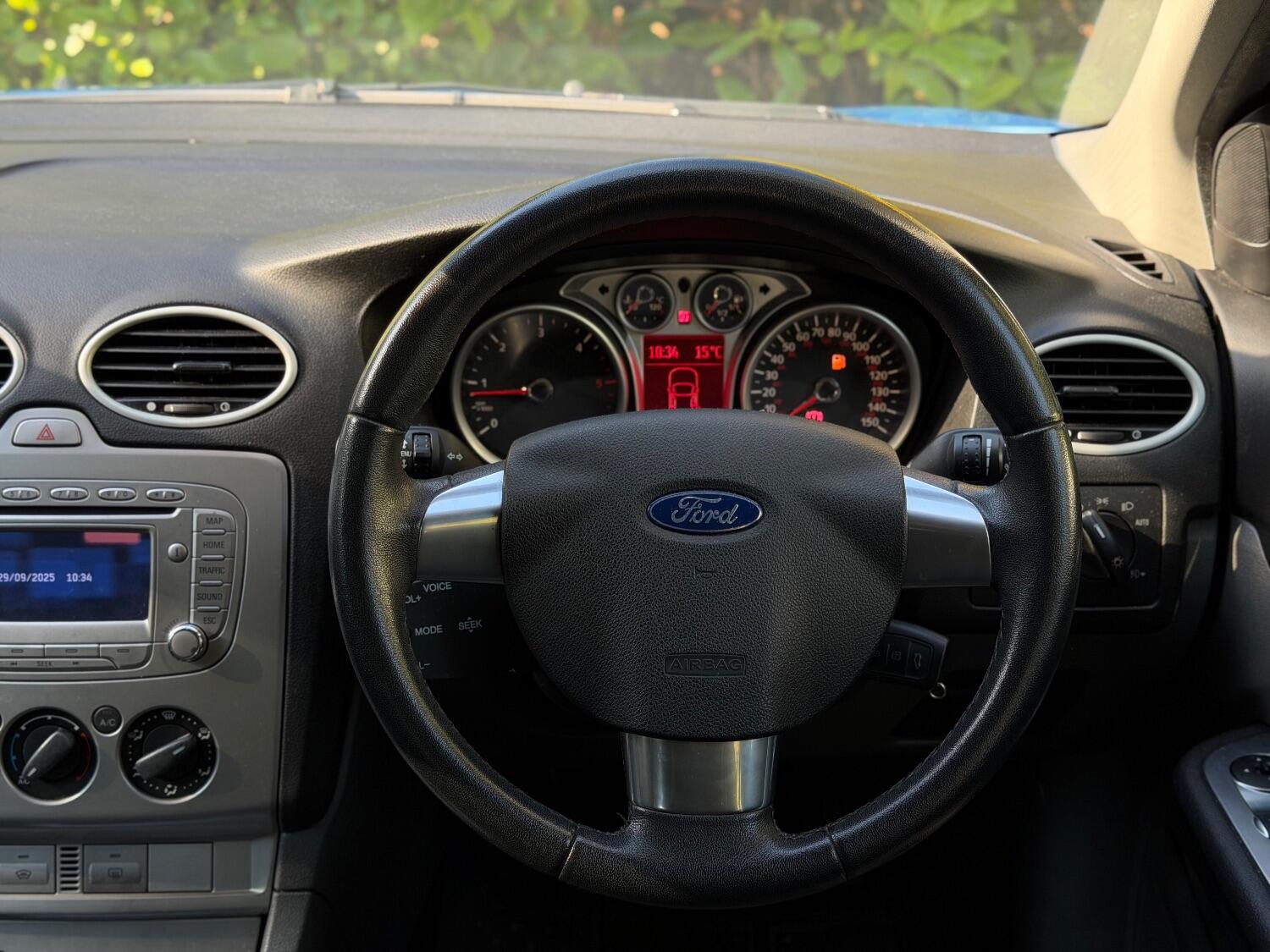 Used Ford Focus 2011 for sale - 76107287: Photo 13