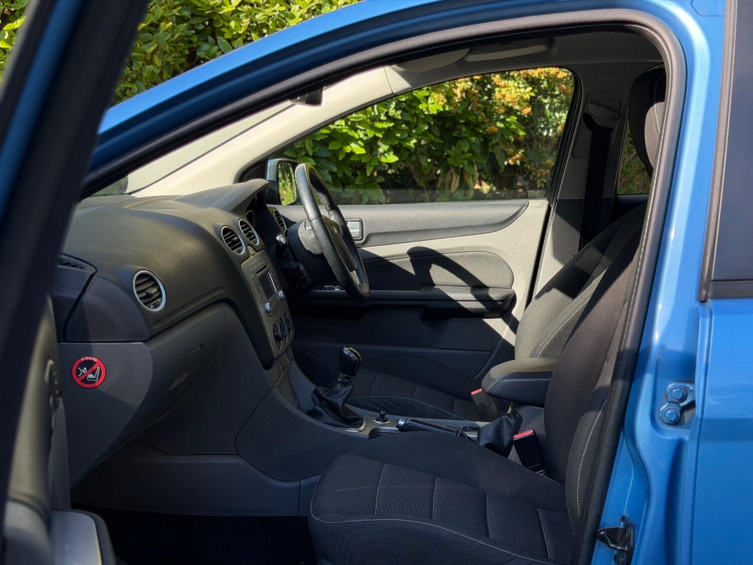 Used Ford Focus 2011 for sale - 76107287: Photo 15