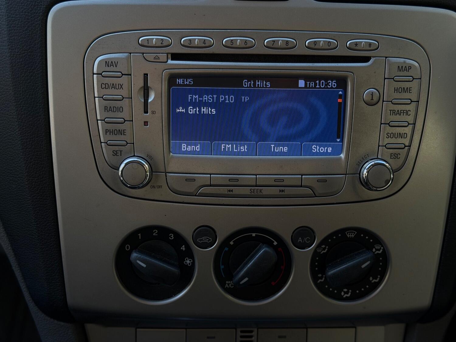 Used Ford Focus 2011 for sale - 76107287: Photo 18