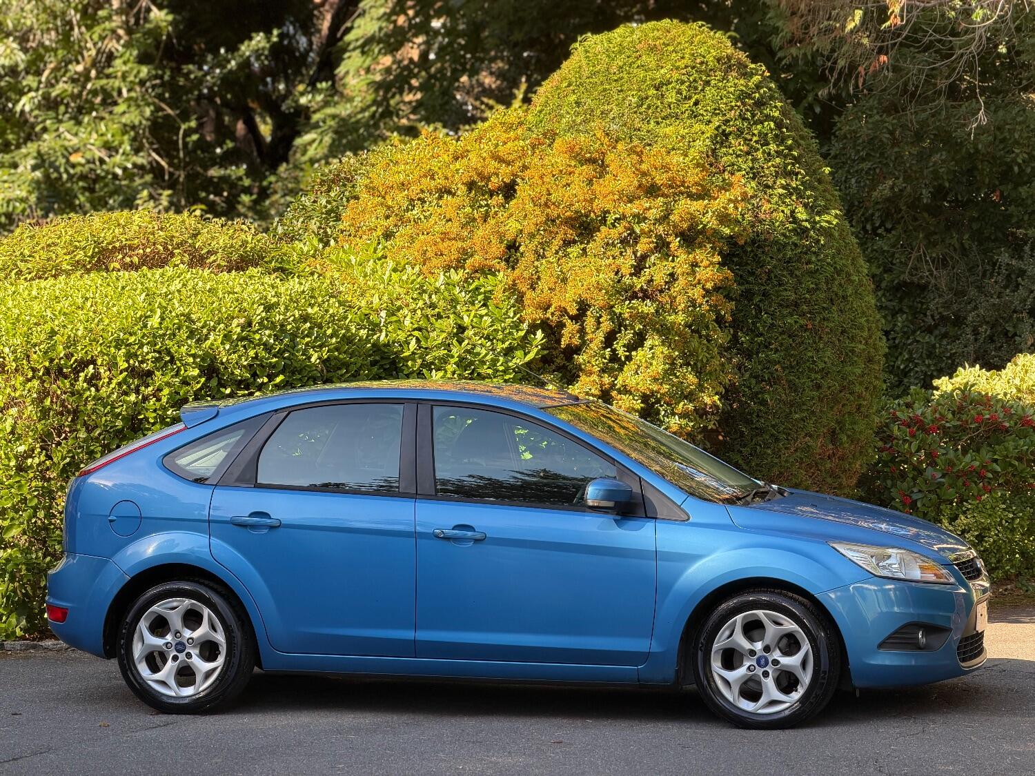 Used Ford Focus 2011 for sale - 76107287: Photo 2