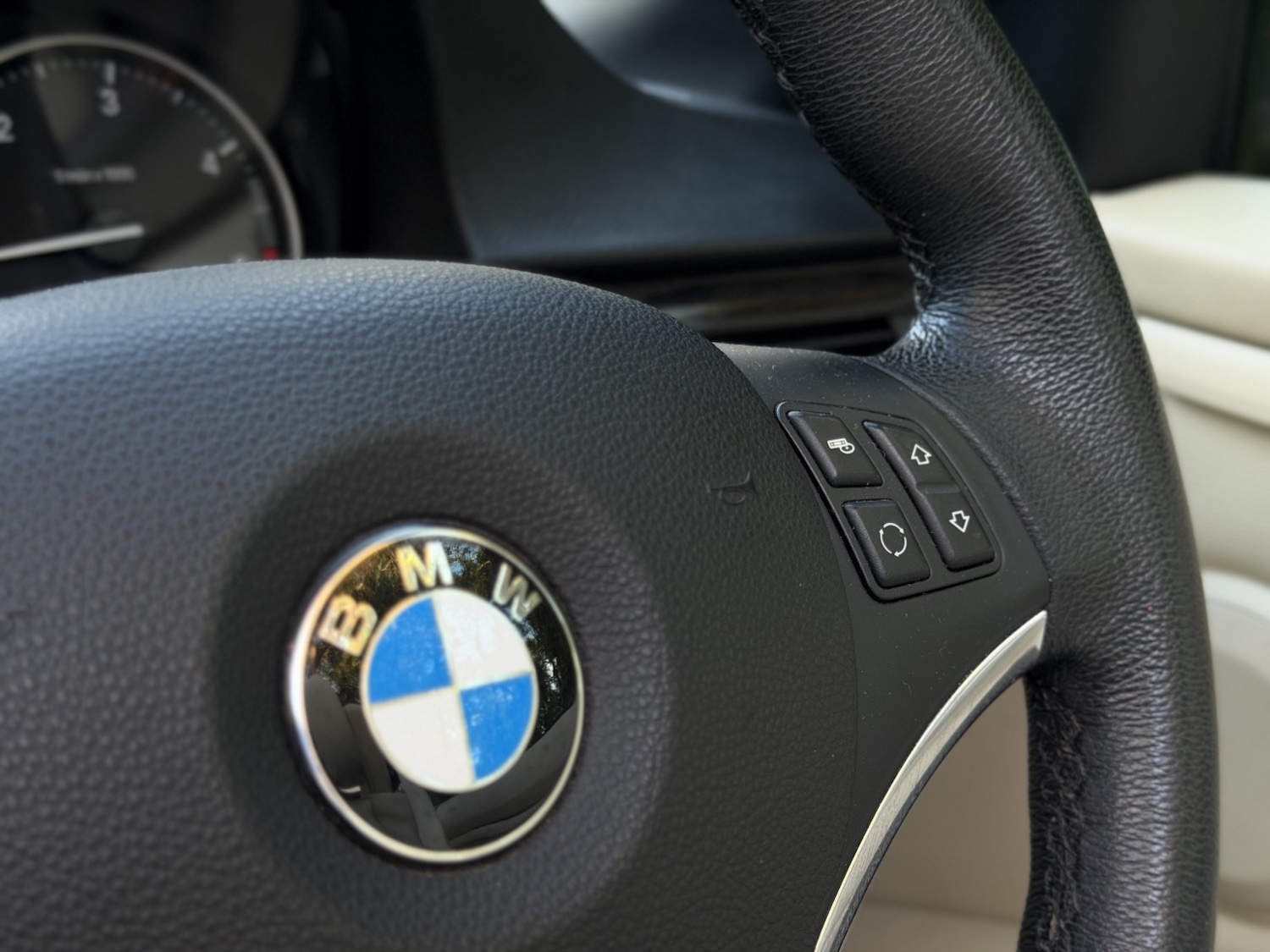 Used BMW 3 Series 2009 for sale - 76791508: Photo 42