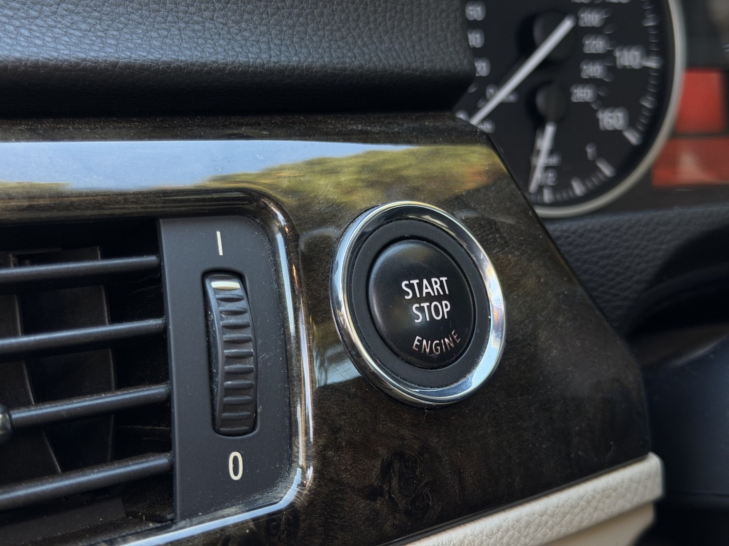 Used BMW 3 Series 2009 for sale - 76791508: Photo 46