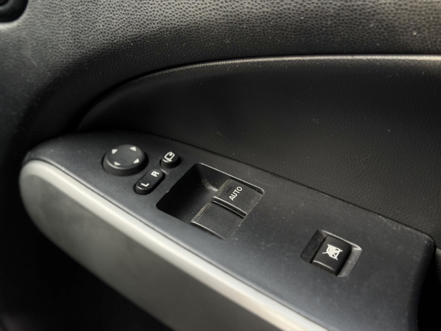 Used Mazda Mazda2 2013 for sale - 77991746: Photo 24