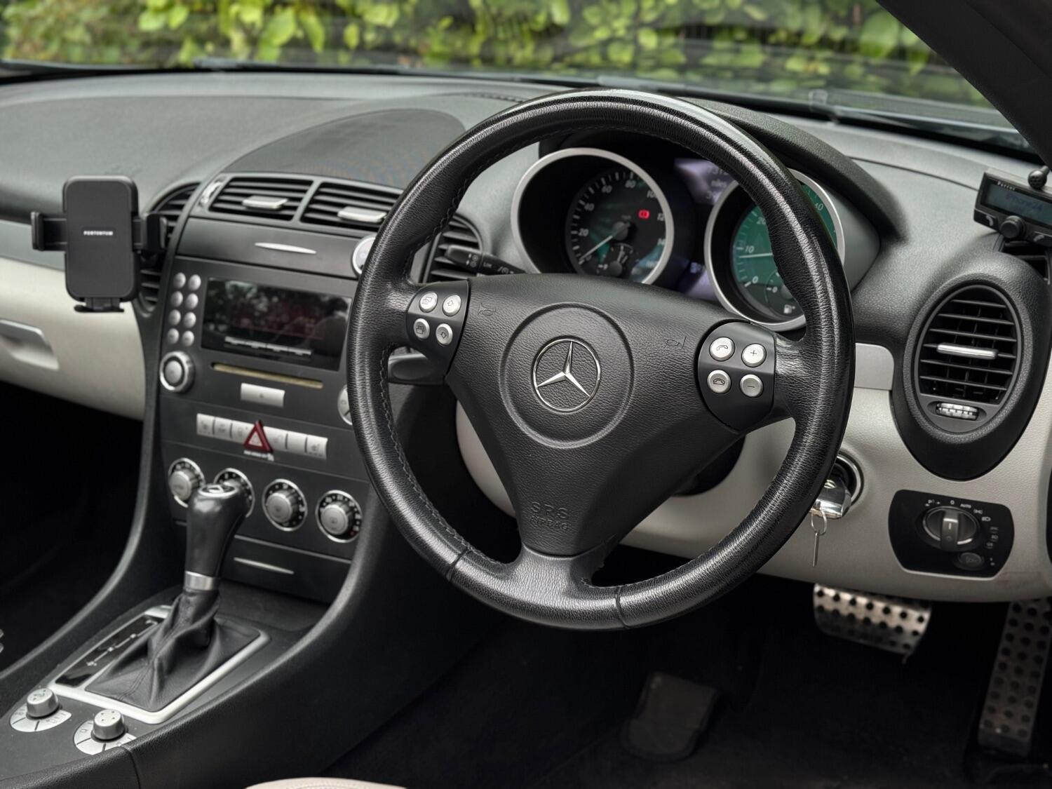 Used Mercedes-Benz SLK 2007 for sale - 77516147: Photo 23