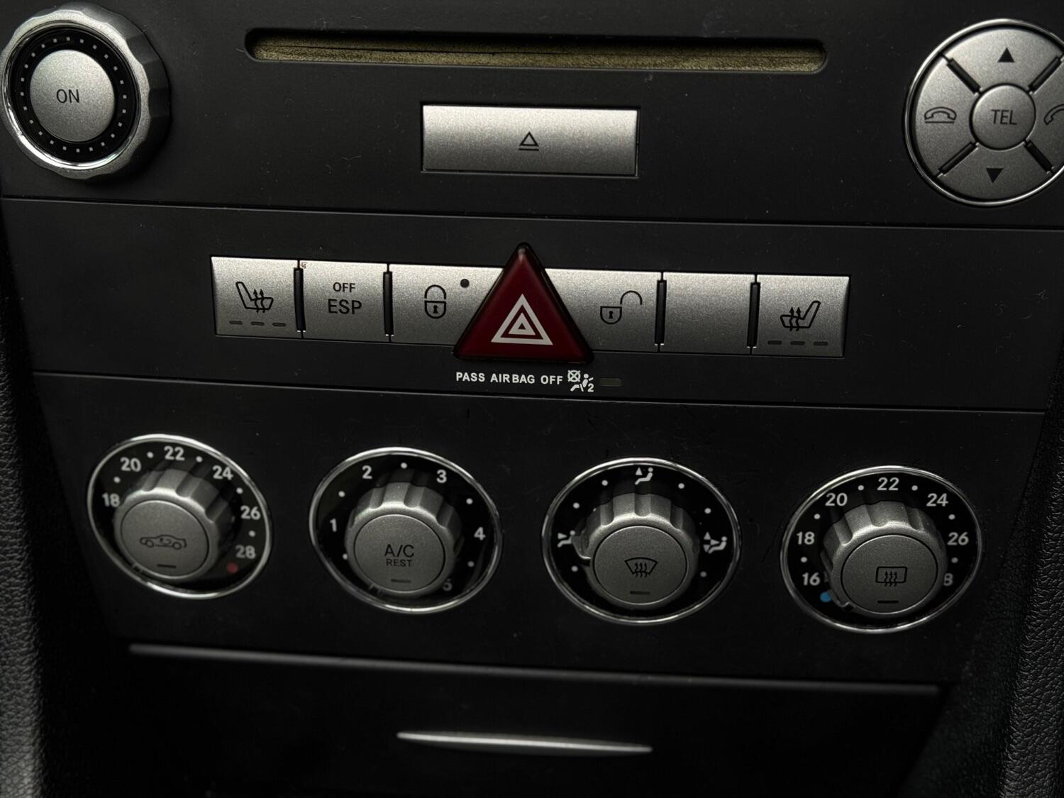 Used Mercedes-Benz SLK 2007 for sale - 77516147: Photo 24