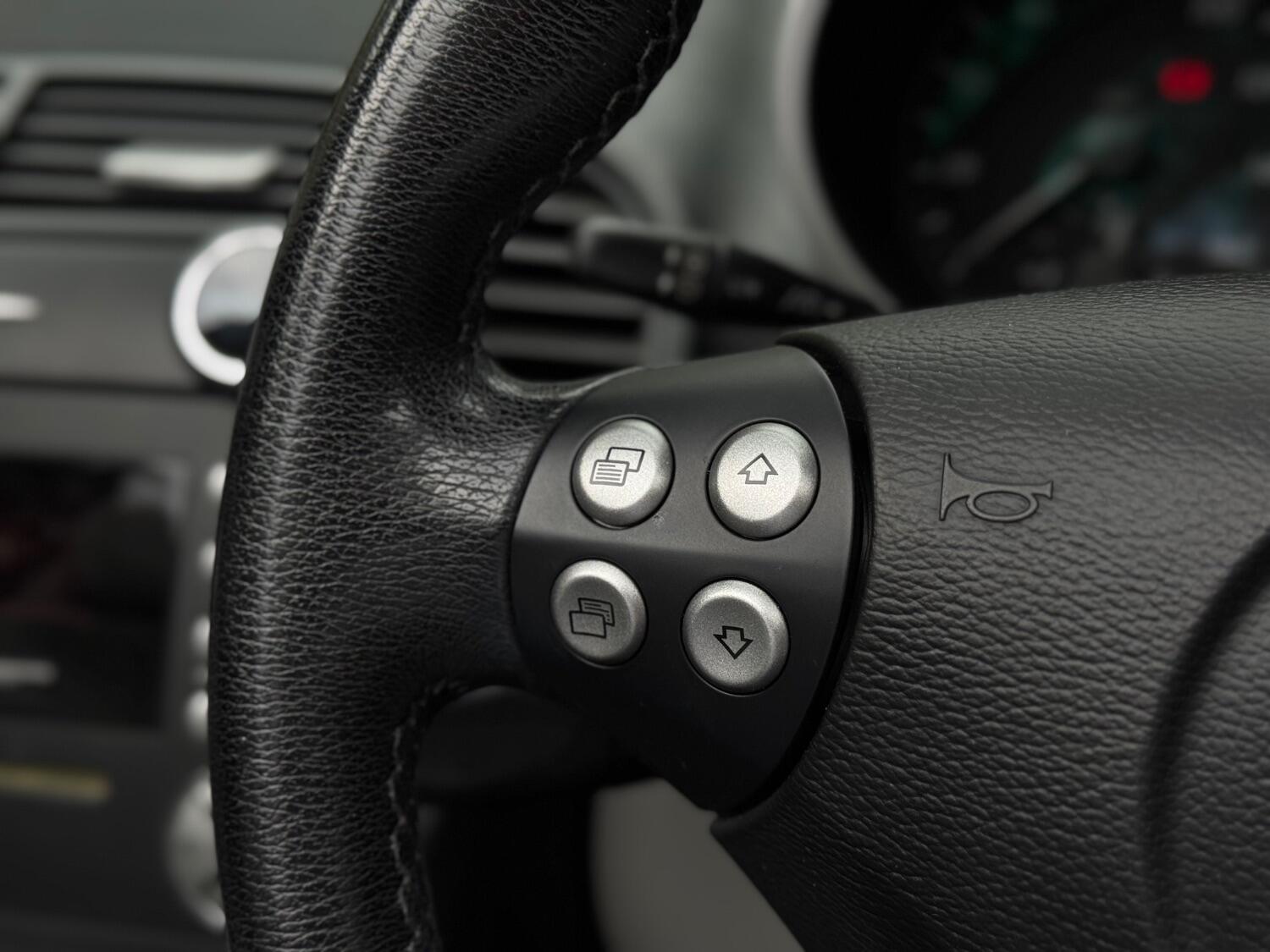 Used Mercedes-Benz SLK 2007 for sale - 77516147: Photo 27