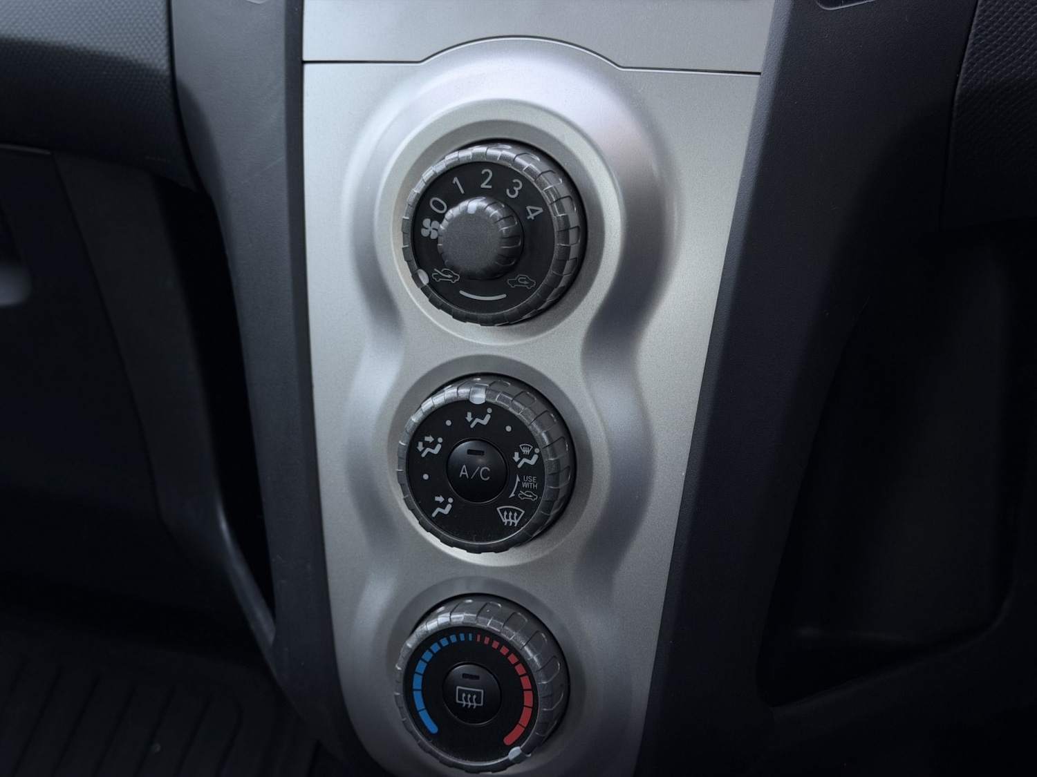 Used Toyota Yaris 2007 for sale - 77073083: Photo 20