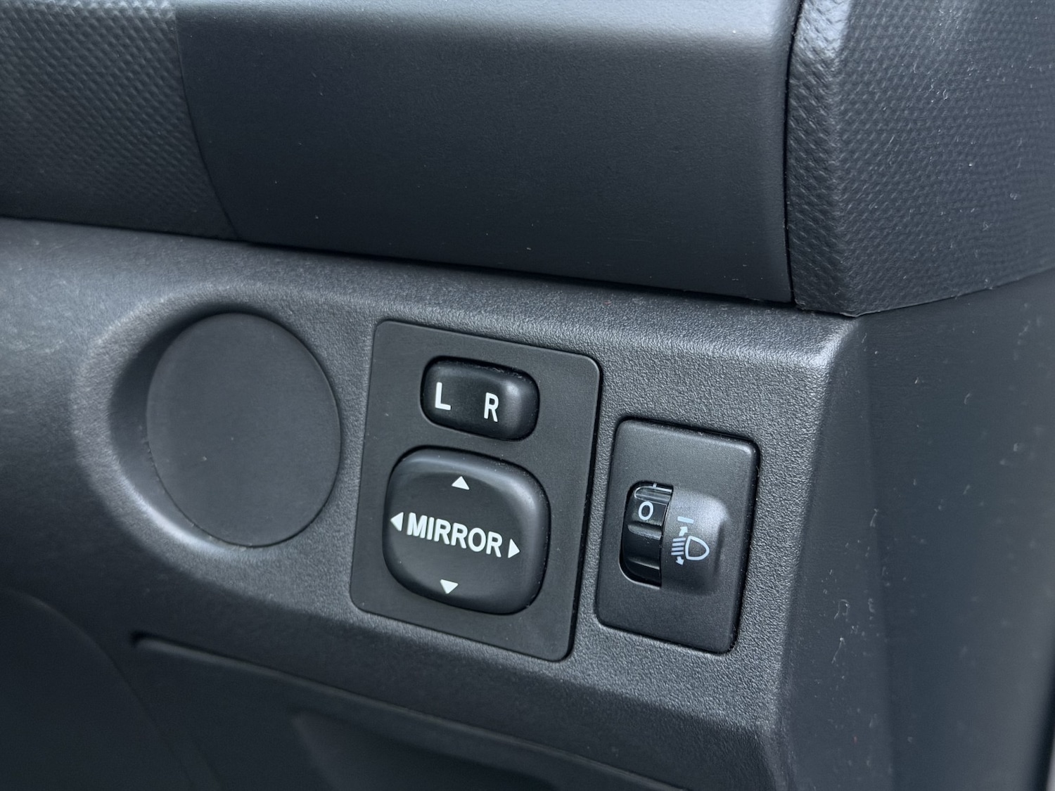 Used Toyota Yaris 2007 for sale - 77073083: Photo 24