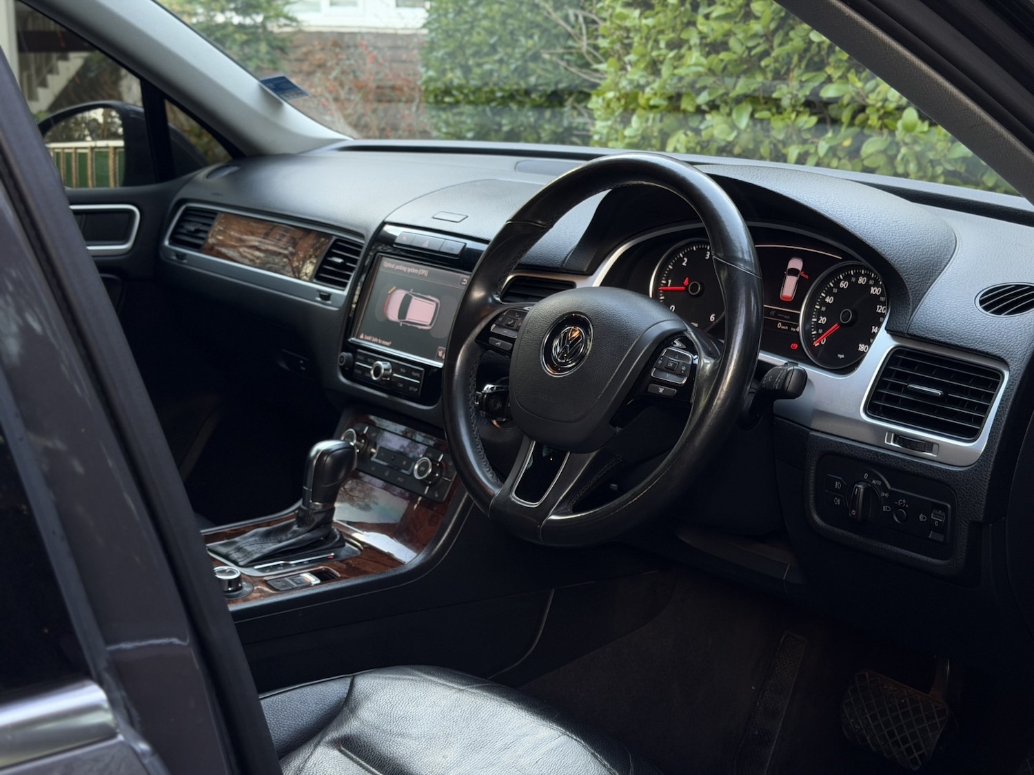 Used Volkswagen Touareg 2011 for sale - 77431390: Photo 16