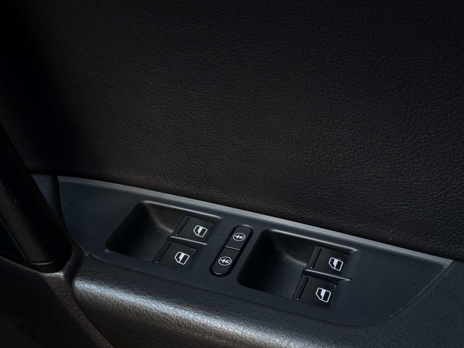 Used Volkswagen Touareg 2011 for sale - 77431390: Photo 27