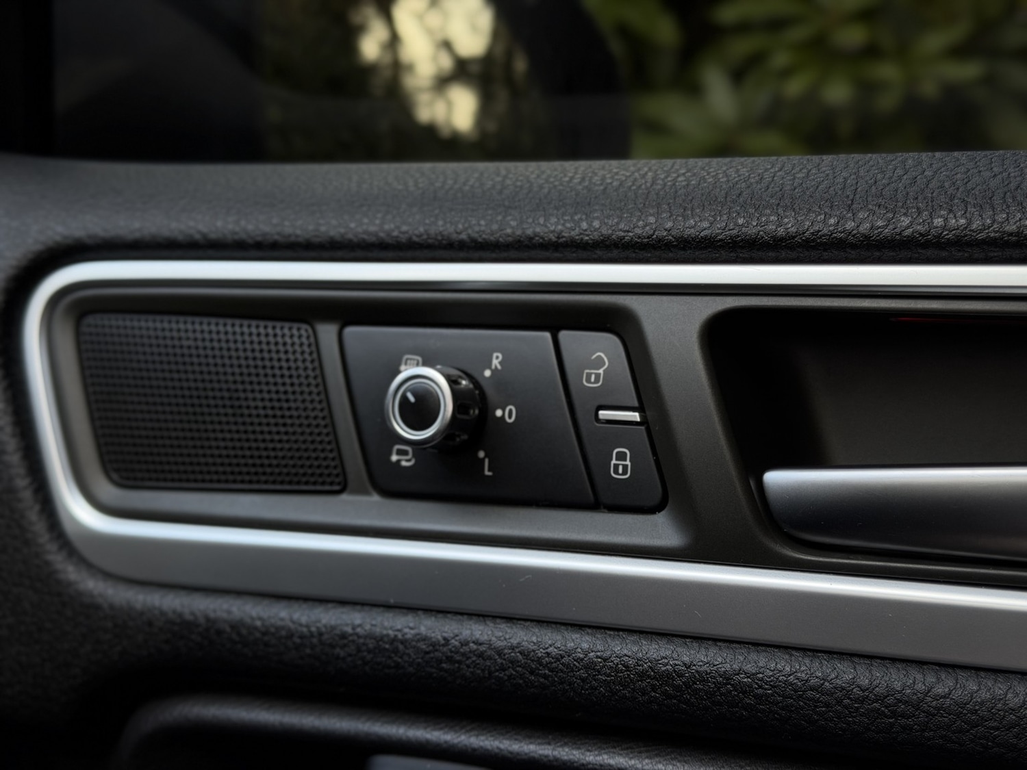 Used Volkswagen Touareg 2011 for sale - 77431390: Photo 30