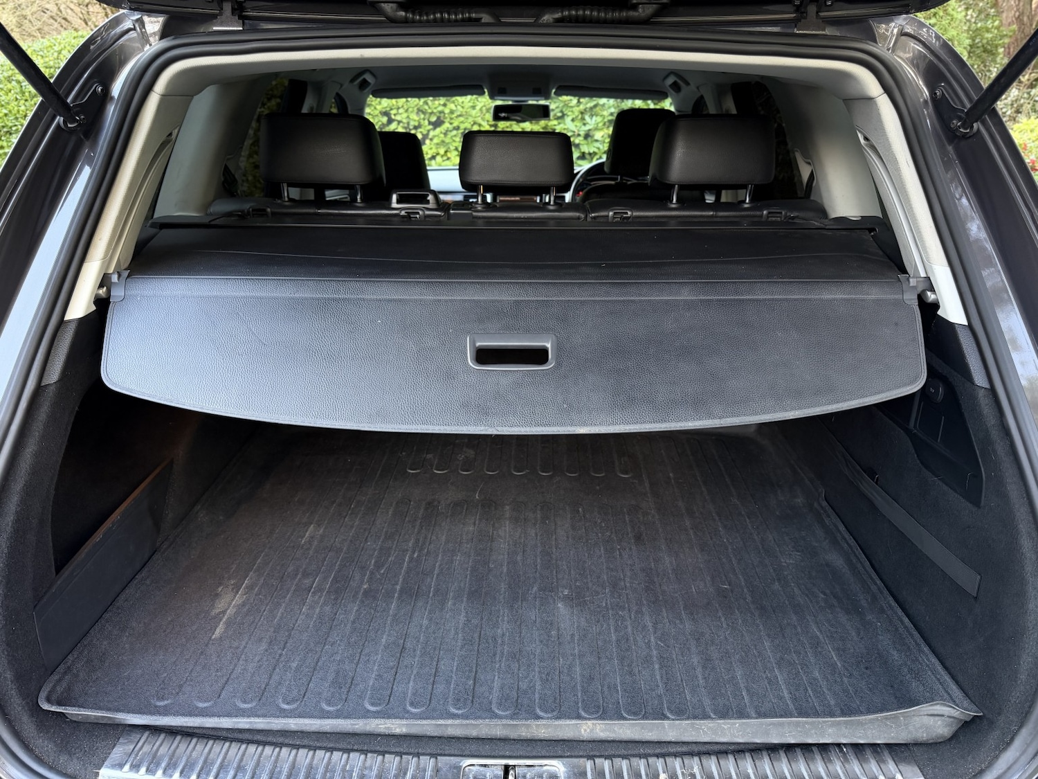 Used Volkswagen Touareg 2011 for sale - 77431390: Photo 8