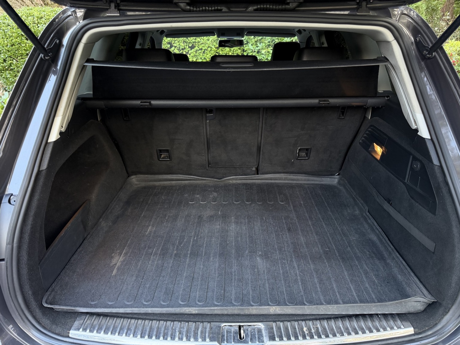 Used Volkswagen Touareg 2011 for sale - 77431390: Photo 9