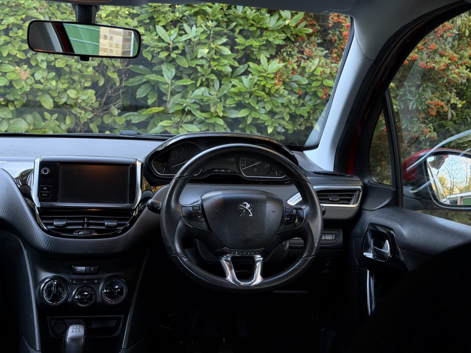 Used Peugeot 208 2016 for sale - 76751793: Photo 13