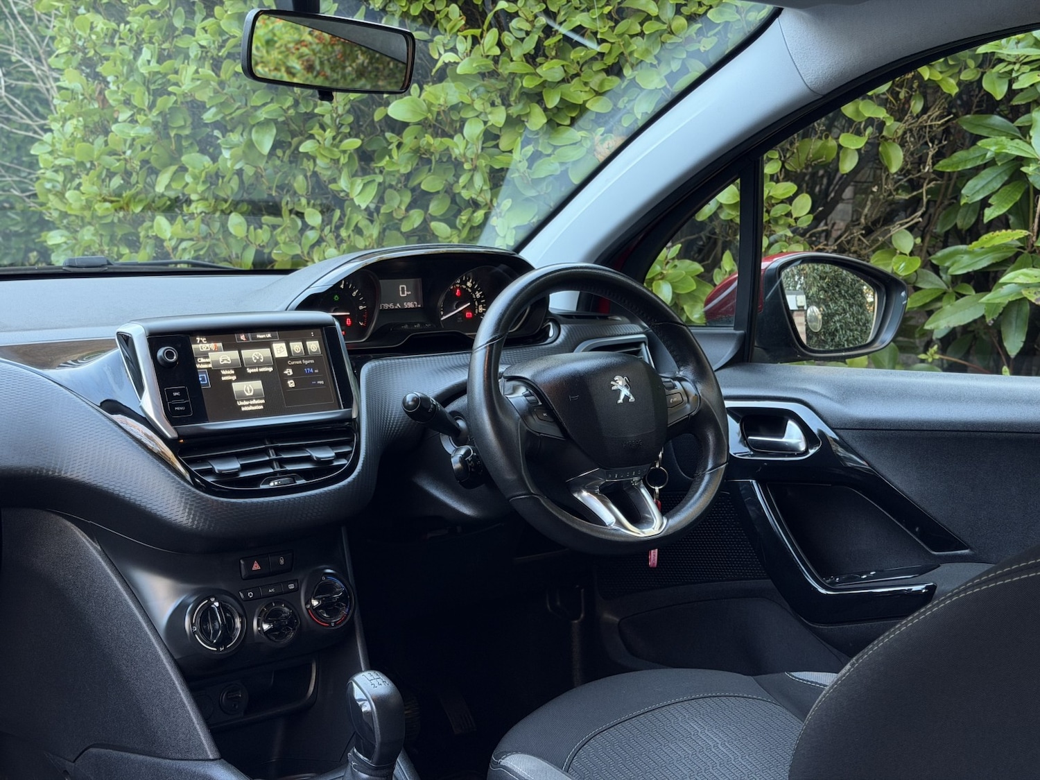 Used Peugeot 208 2016 for sale - 76751793: Photo 15