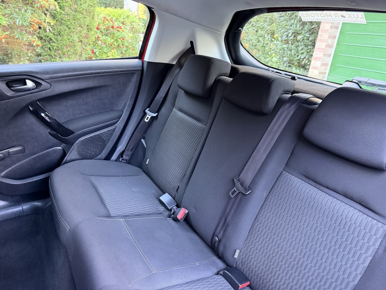 Used Peugeot 208 2016 for sale - 76751793: Photo 18