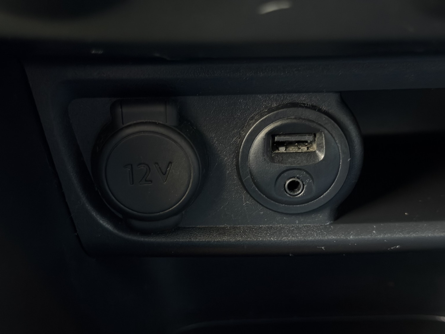 Used Peugeot 208 2016 for sale - 76751793: Photo 25