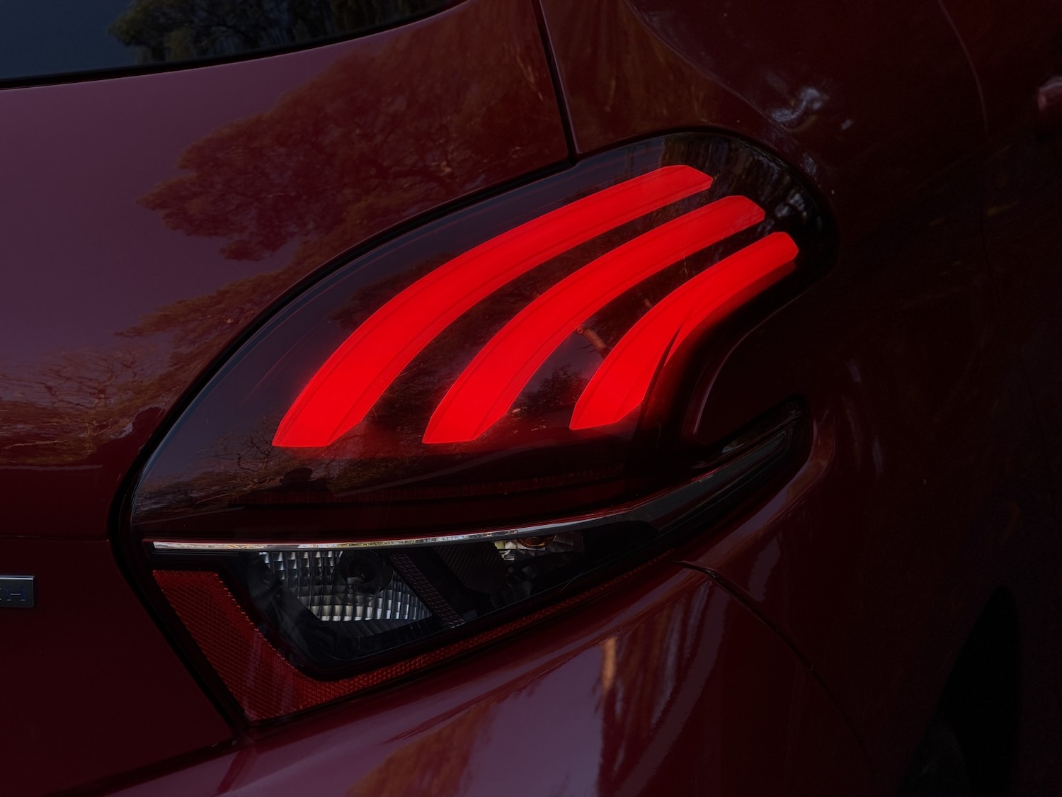 Used Peugeot 208 2016 for sale - 76751793: Photo 8