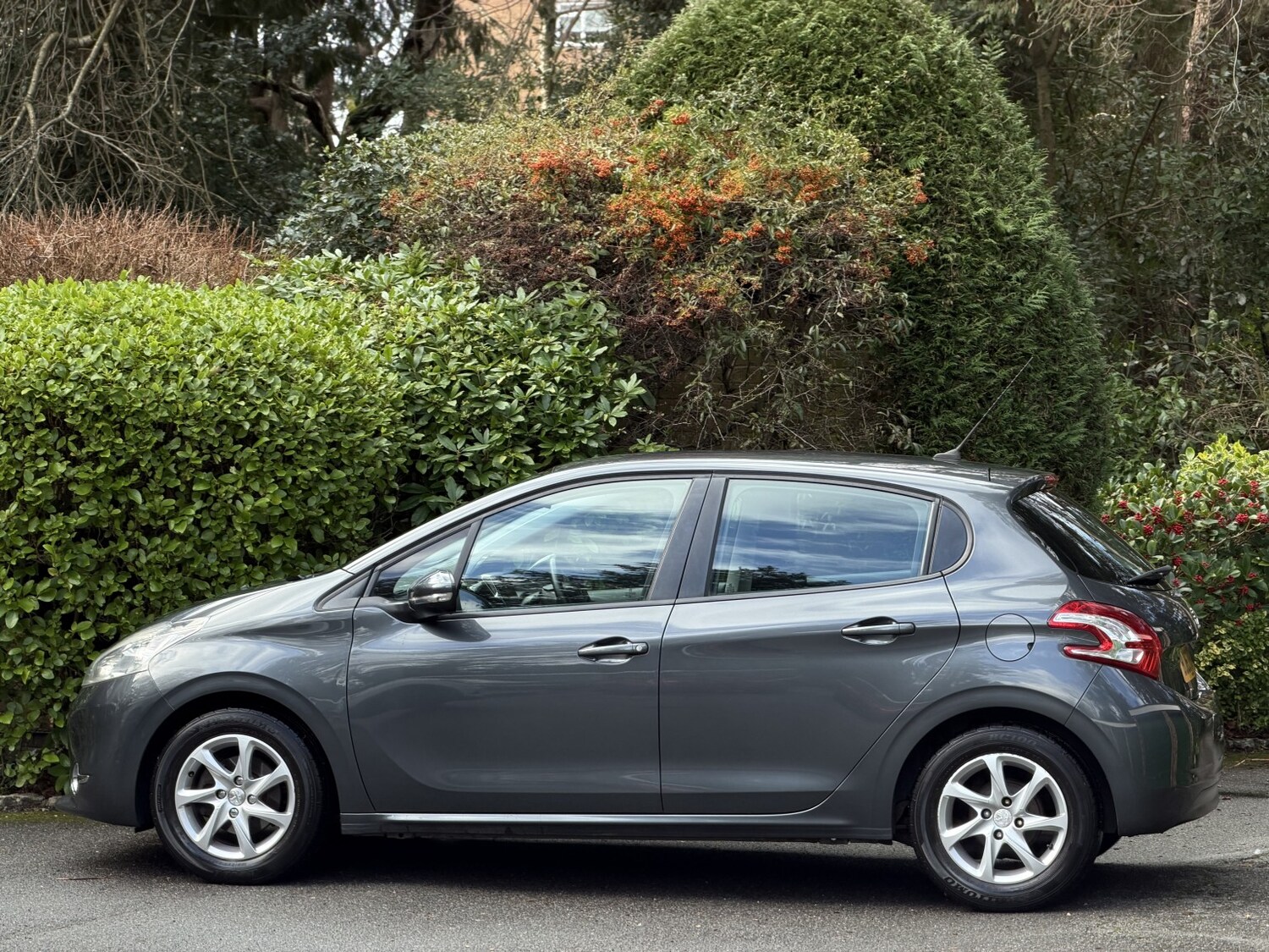 Used Peugeot 208 2014 for sale - 77851399: Photo 23