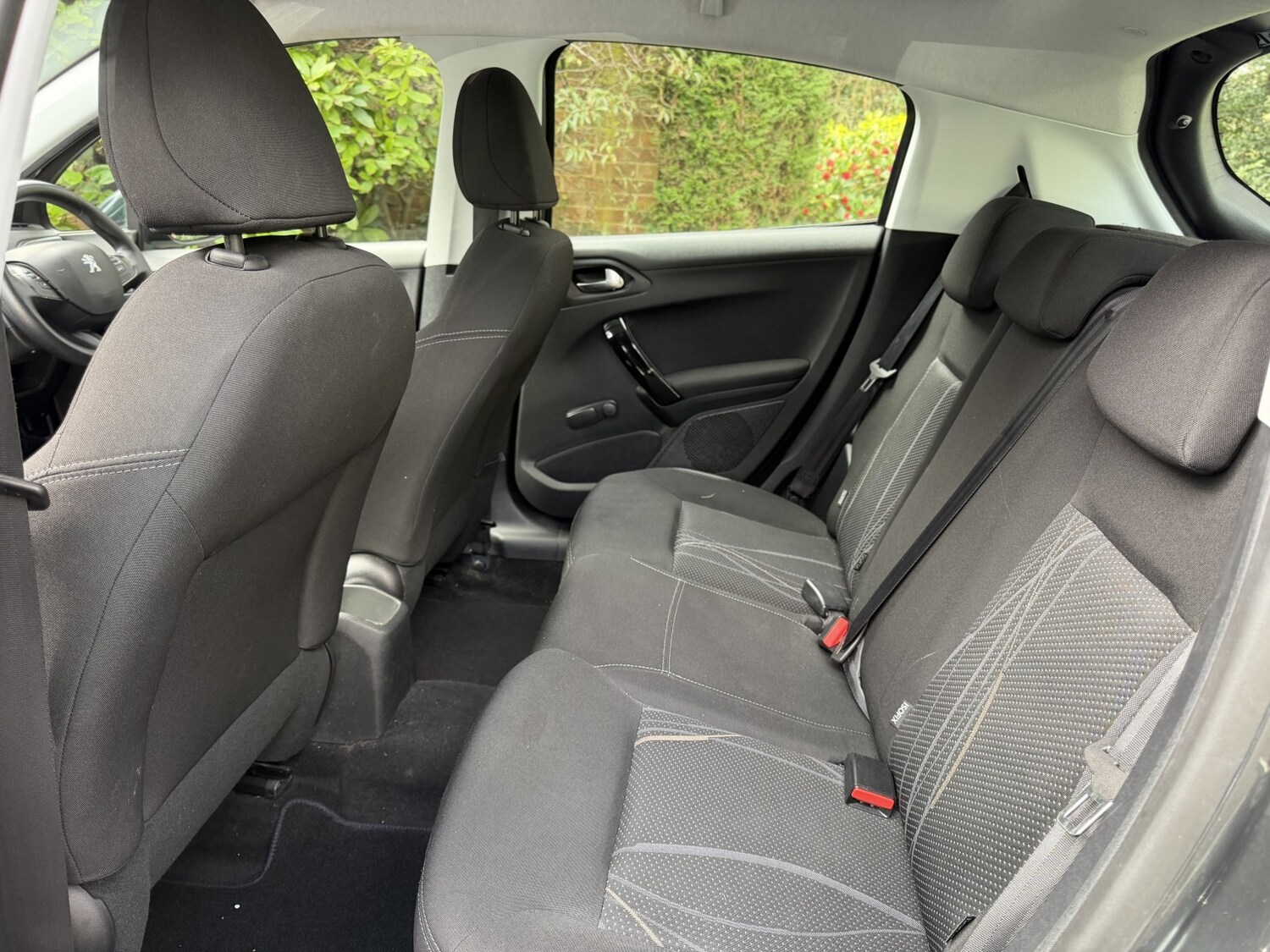 Used Peugeot 208 2014 for sale - 77851399: Photo 27