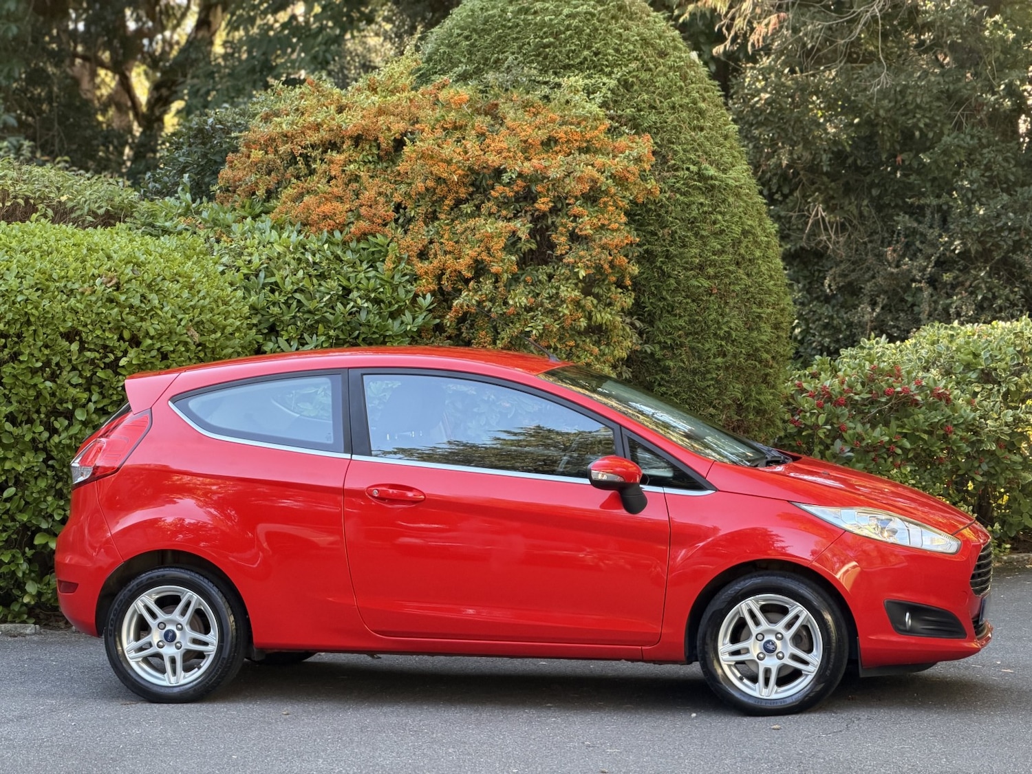 Used Ford Fiesta 2013 for sale - 76299124: Photo 2