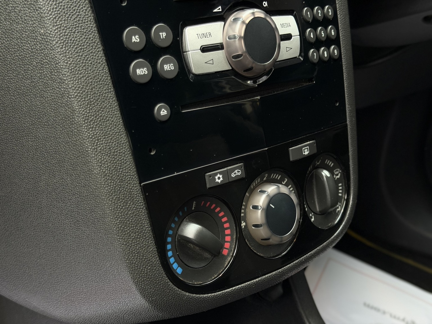 Used Vauxhall Corsa 2013 for sale - 77616381: Photo 15