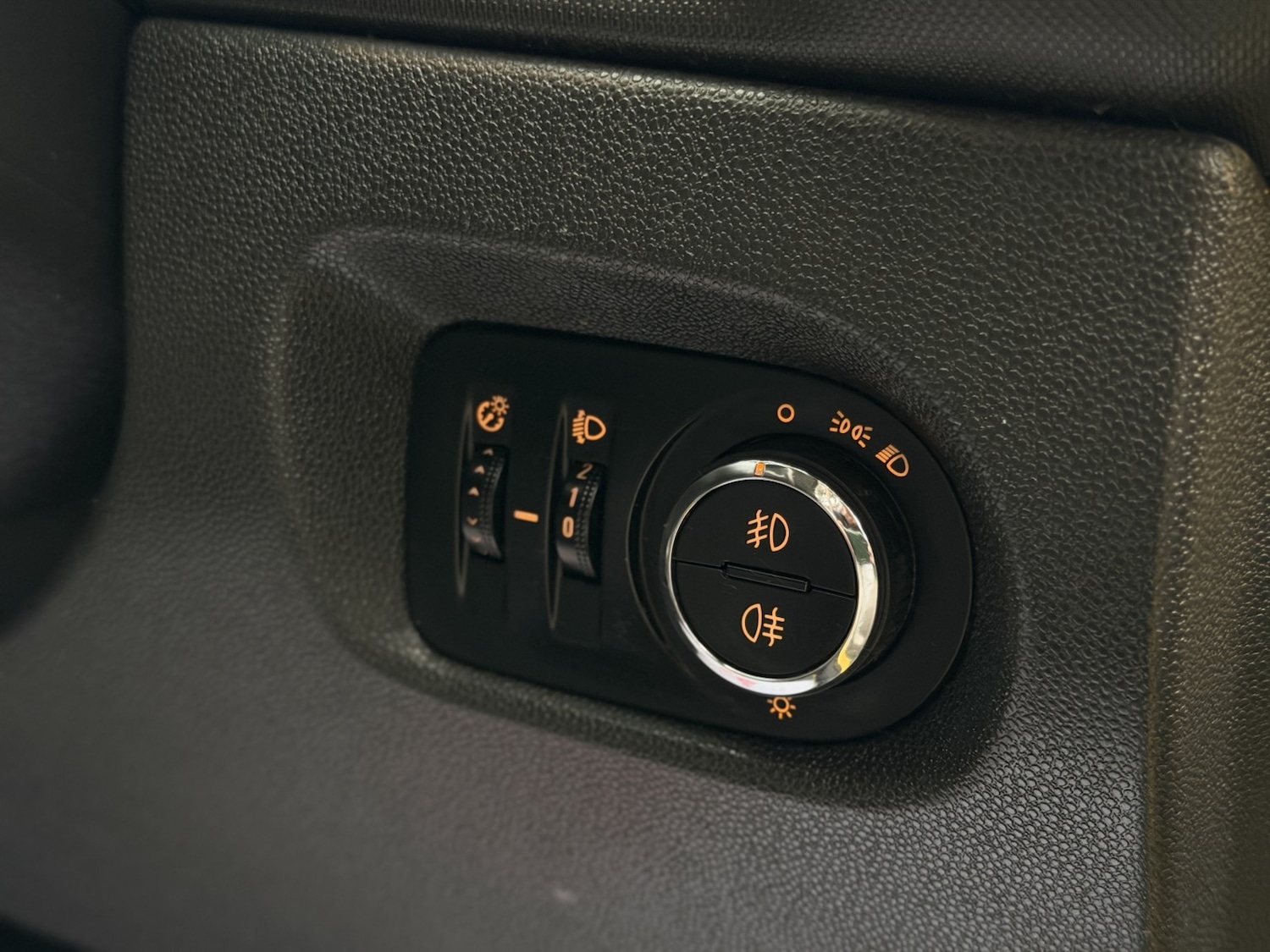 Used Vauxhall Corsa 2013 for sale - 77616381: Photo 20