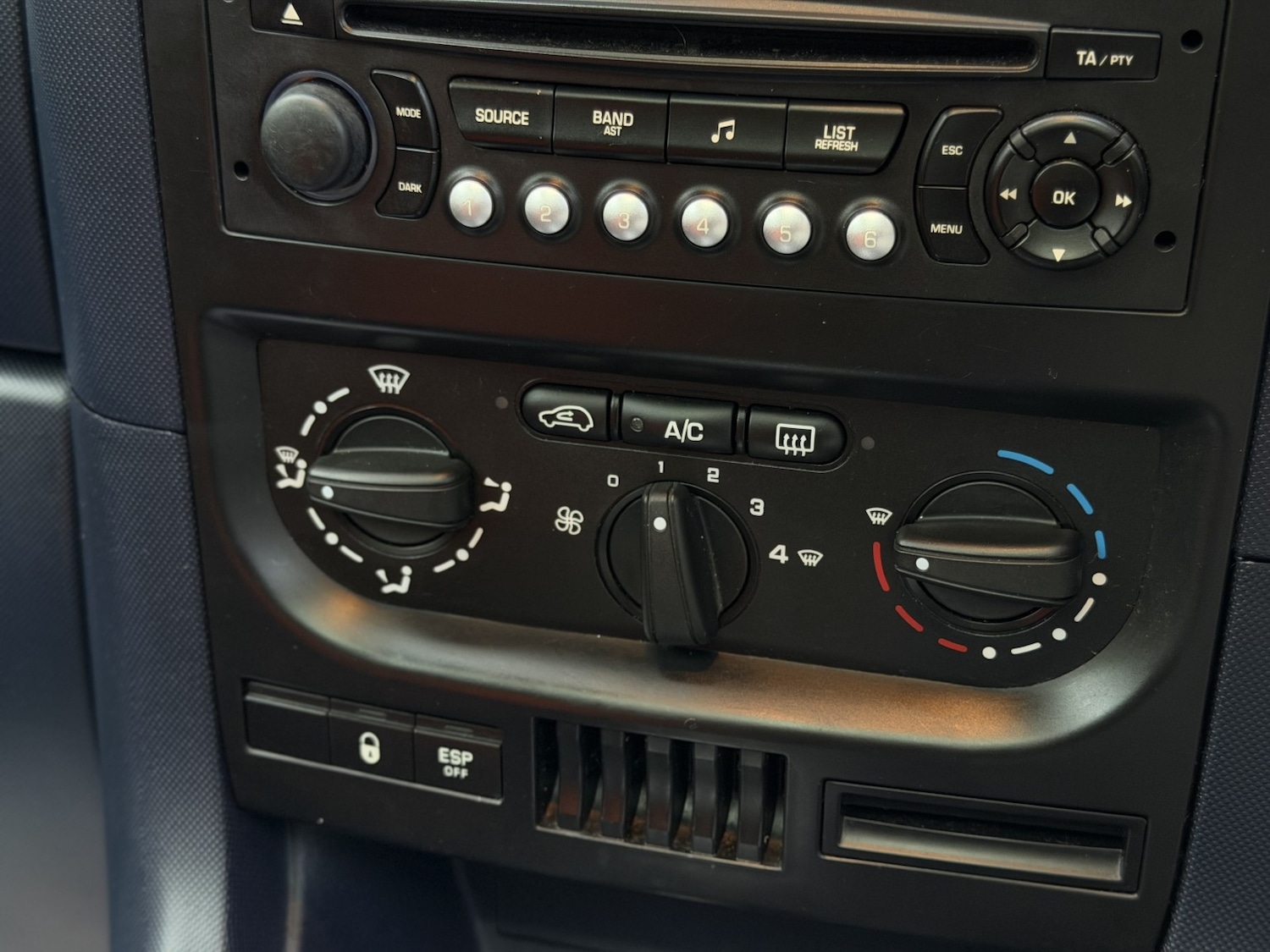 Used Peugeot 1007 2007 for sale - 77019082: Photo 17