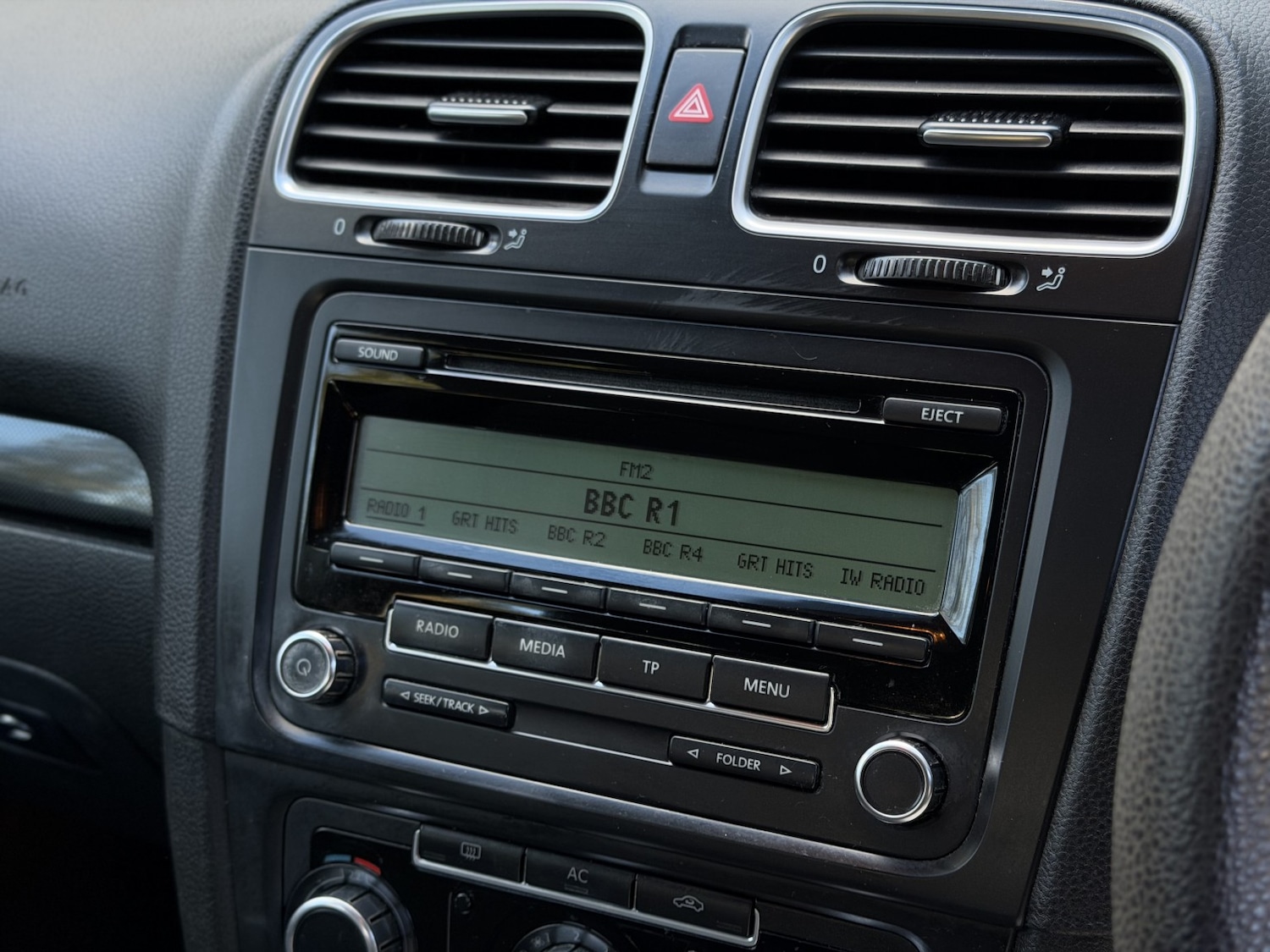 Used Volkswagen Golf 2010 for sale - 77891622: Photo 14