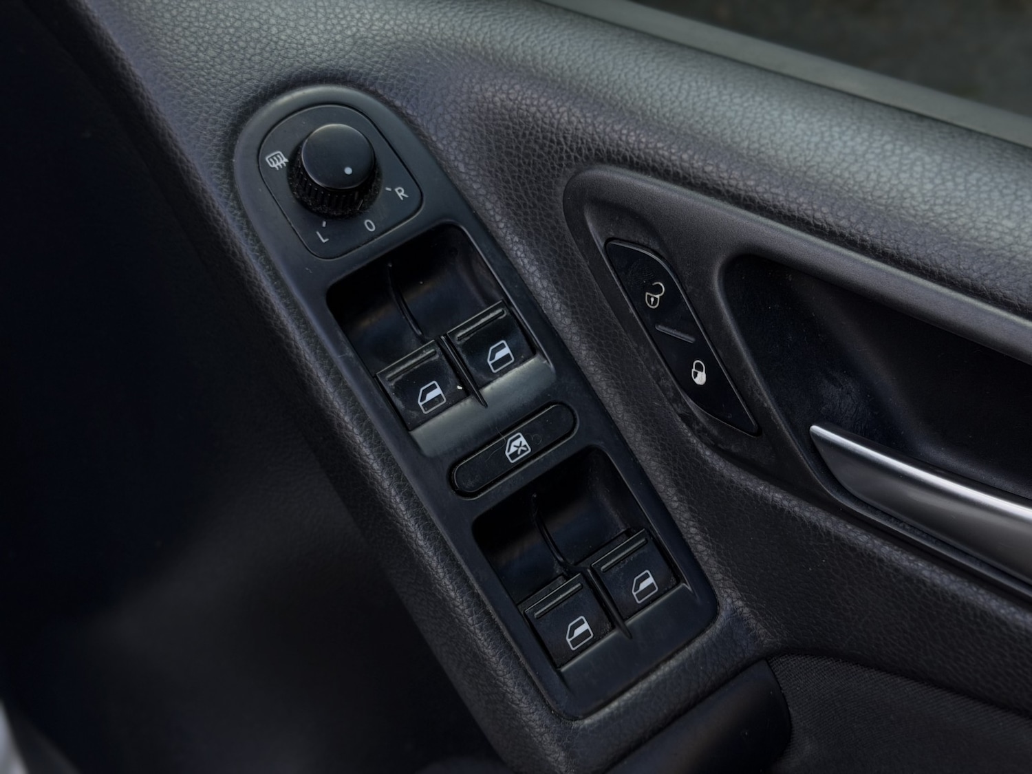 Used Volkswagen Golf 2010 for sale - 77891622: Photo 17