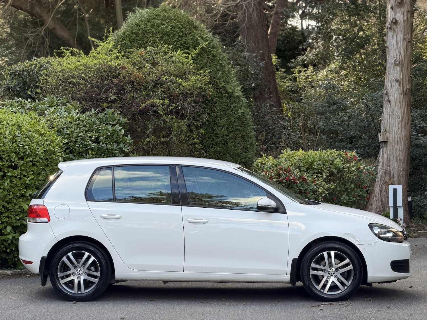 Used Volkswagen Golf 2010 for sale - 77891622: Photo 5